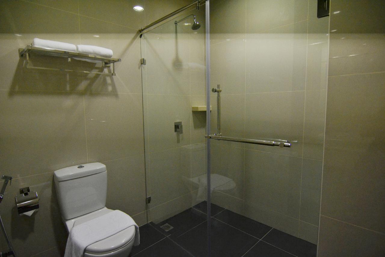 Hotel N°5 Kota Kinabalu Kültér fotó