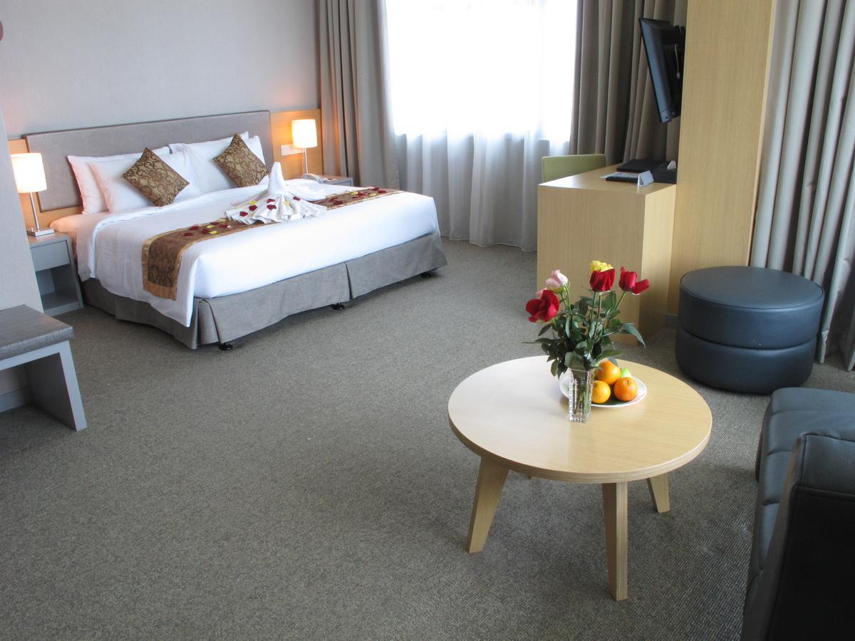Hotel N°5 Kota Kinabalu Kültér fotó